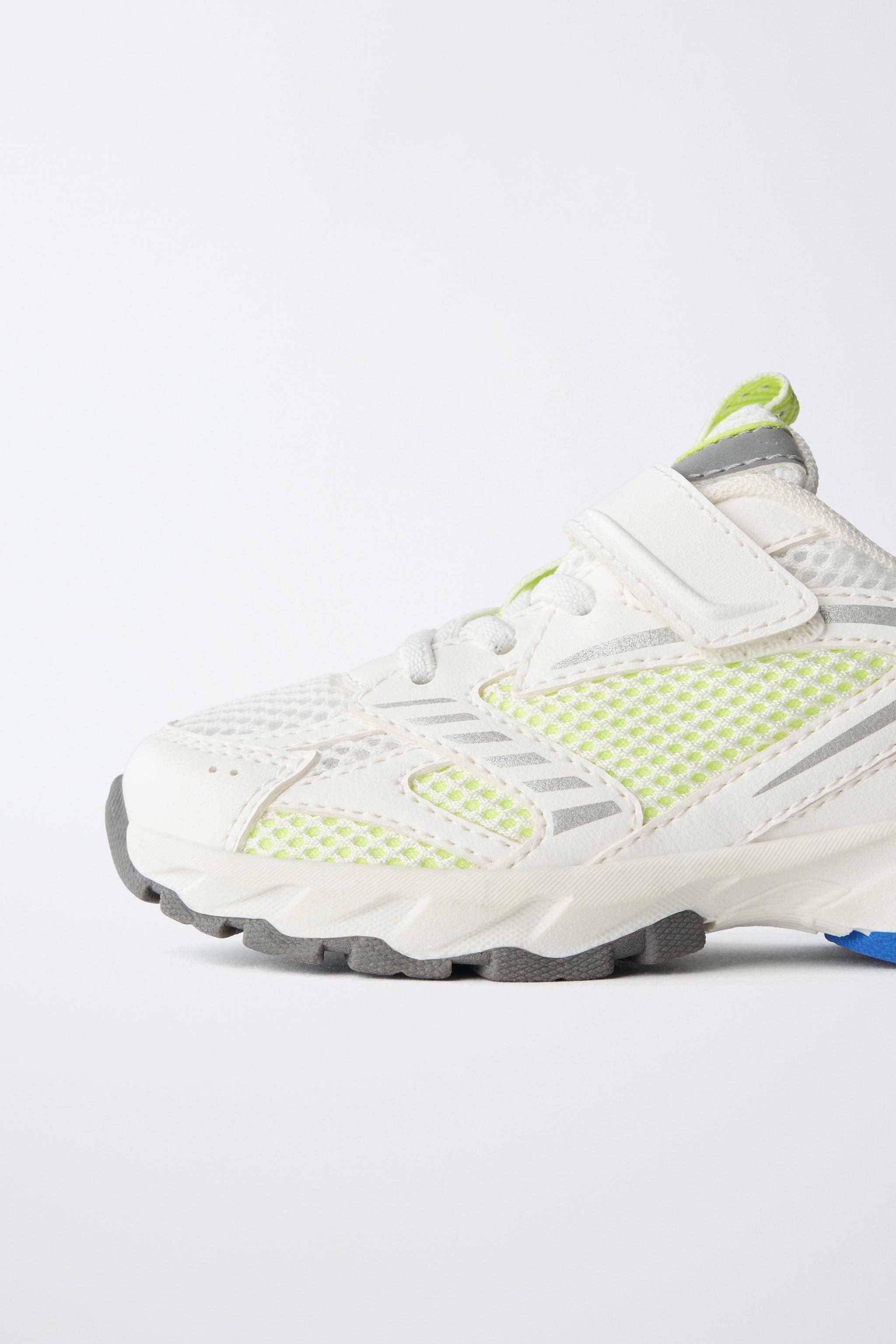 MULTICOLOR ATHLETIC SHOES